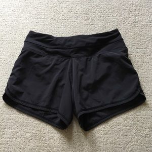 Lululemon Black Short Size 2 Long